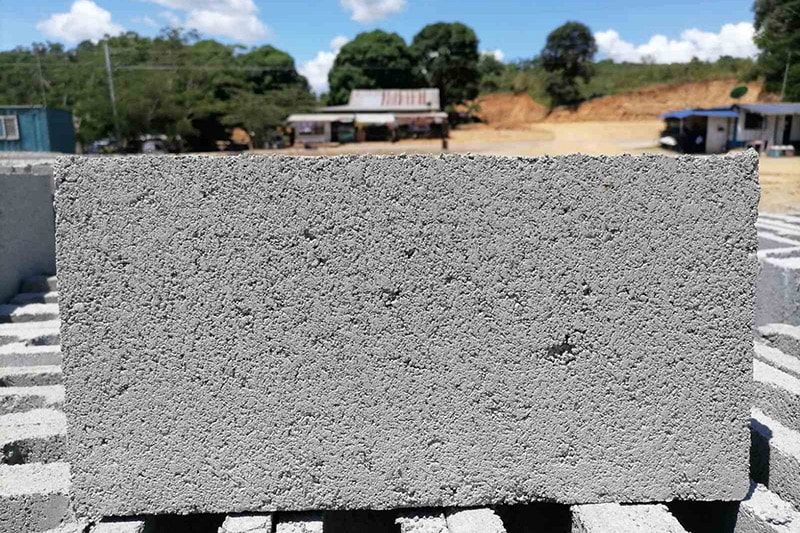 taille des blocs creux aux Philippines