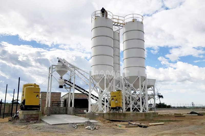 Centrale à béton fabriquée par HAMAC en Jamaïque