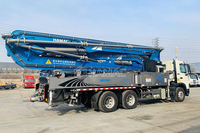 <b>La pompe à flèche montée sur camion de 48 m est expédiée aux îles Caïmans</b>